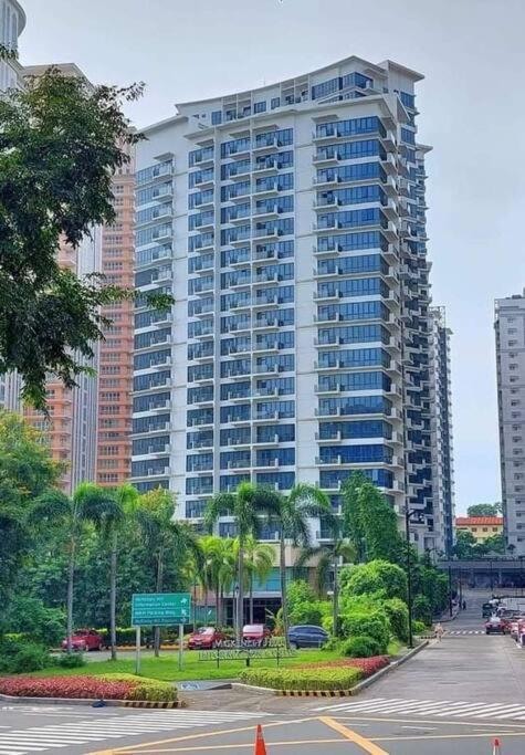 Mckinley Hills Bgc Taguig City Condo Manila Exterior photo