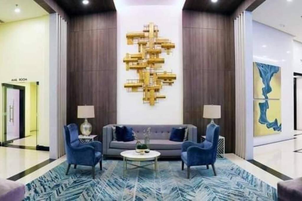 Mckinley Hills Bgc Taguig City Condo Manila Exterior photo